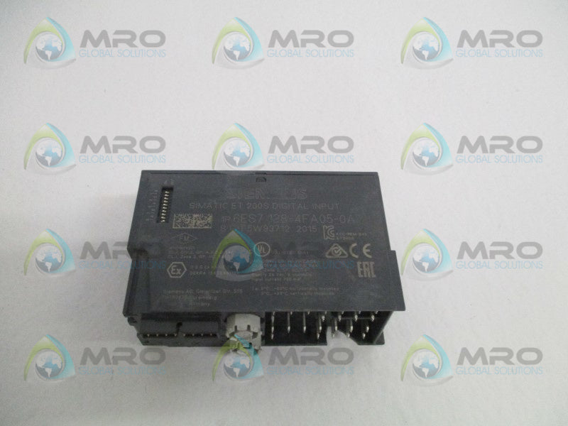 SIEMENS SIMATIC 6ES7138-4FA05-0AB0 INPUT MODULE(AS PICTURED) *NEW NO BOX*