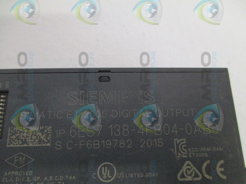 SIEMENS SIMATIC 6ES7138-4FB04-0AB0 OUTPUT MODULE (AS PICTURED) *NEW NO BOX*