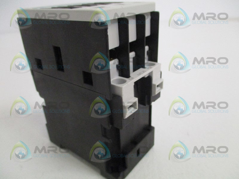 SIEMENS 3RT1025-1BB40 CONTACTOR 24VDC (AS PICTURED) *NEW NO BOX*