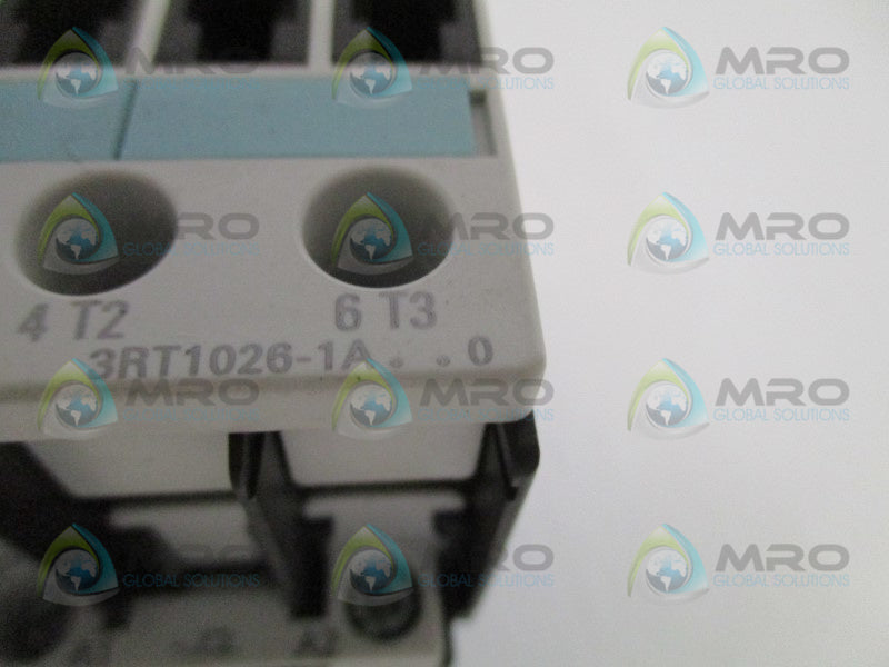 SIEMENS 3RT1026-1AC20 CONTACTOR 24V (AS PICTURED) *NEW NO BOX*
