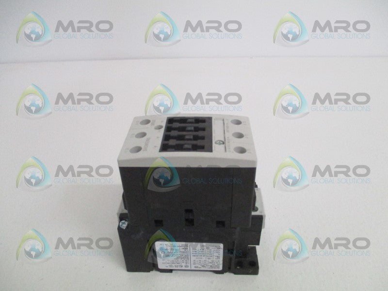 SIEMENS 3RT1036-1AK60 CONTACTOR 110/120V (AS PICTURED) *NEW NO BOX*