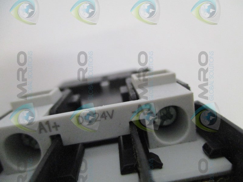 SIEMENS 3RT1024-1BB40 CONTACTOR 24VC (AS PICTURED) *NEW NO BOX*