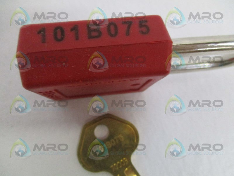 MASTER LOCK 410MKW7000REDLZ1 101B075 PADLOCK *NEW IN BOX*