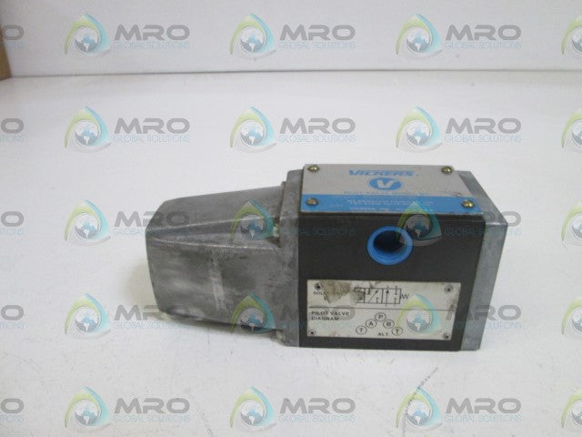 VICKERS VALVE DG4S2-012A-50 *NEW NO BOX*