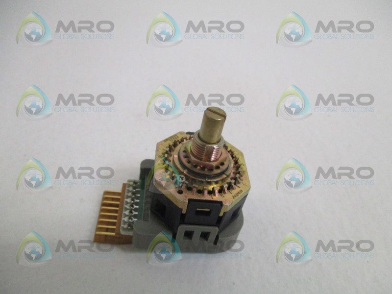 FUJI ELECTRIC AC09-RX1/6L1 ROTARY SWITCH *NEW IN BOX*