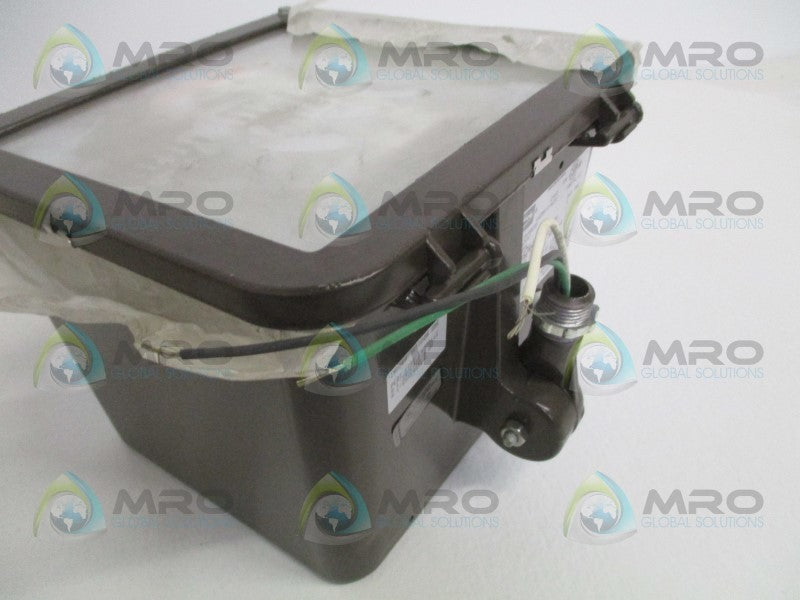 HUBBELL MIC-0150S-651 3V828 FLOODLIGHT LAMP 150W *NEW IN BOX*