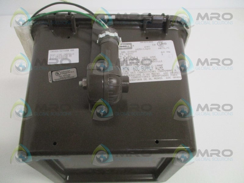 HUBBELL MIC-0150S-651 3V828 FLOODLIGHT LAMP 150W *NEW IN BOX*
