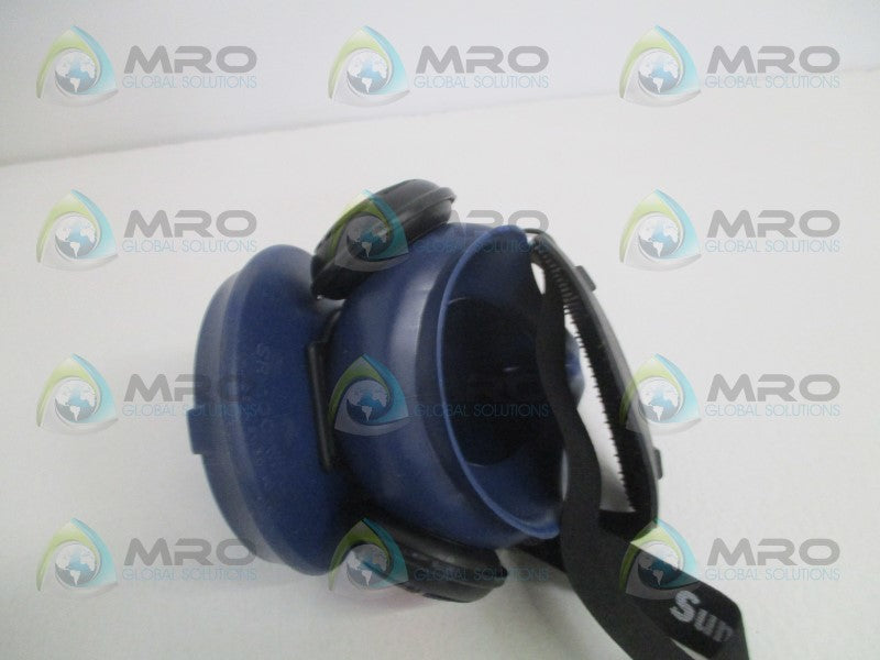 SUNDSTROM SR100 HALF MASK RESPIRATOR SILICONE SIZE: M/L *NEW IN BOX*