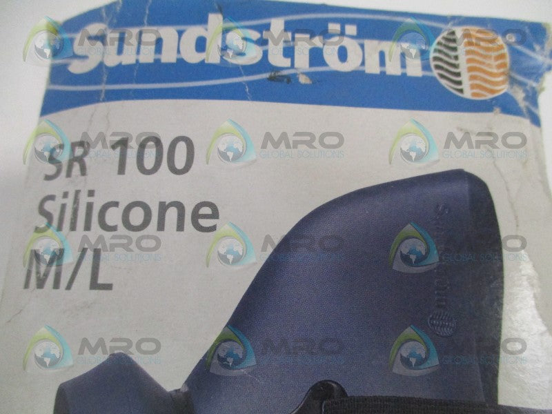 SUNDSTROM SR100 HALF MASK RESPIRATOR SILICONE SIZE: M/L *NEW IN BOX*