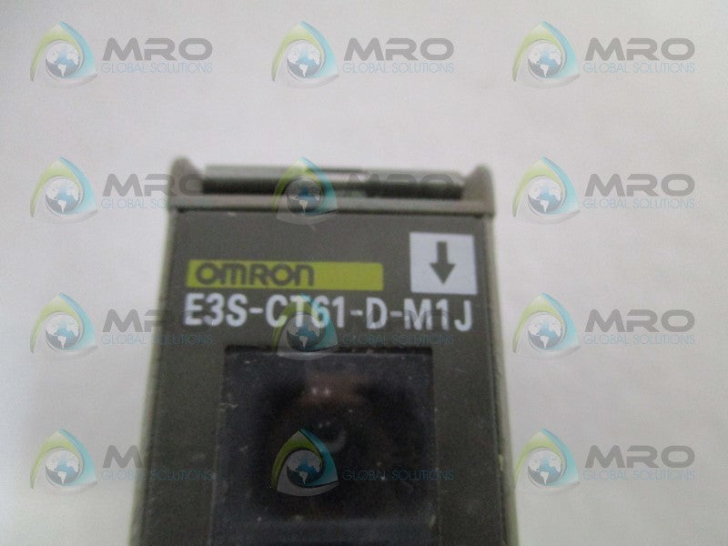 OMRON E3S-CT61-D-M1J PHOTOELECTRIC SENSOR (MISSING ACCESSORIES) *NEW NO BOX*