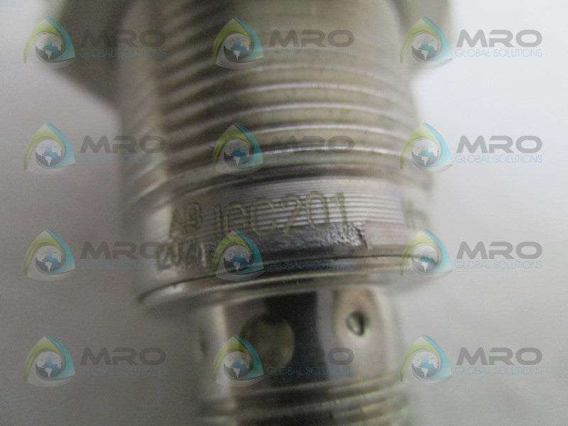 IFM EFECTOR IGC201 INDUCTIVE PROXIMITY SWITCH *NEW NO BOX*