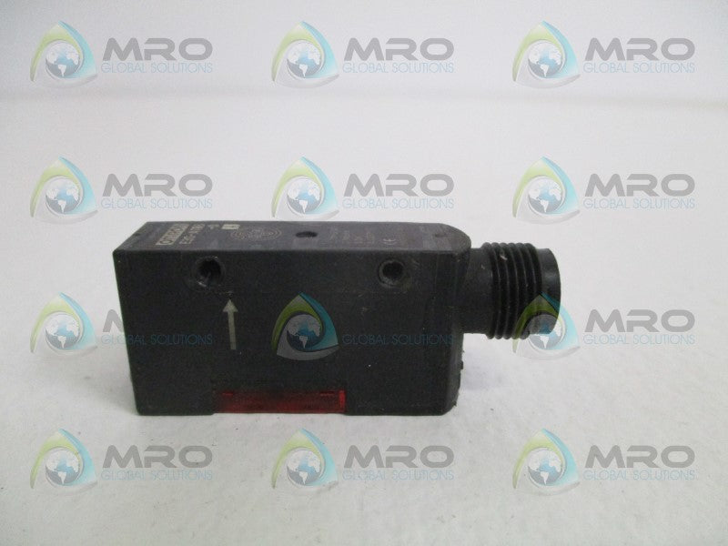 OMRON E3S-AT86-D PHOTOELECTRIC SENSOR RECEIVER(MISSING ACCESSORIES)*NEW NO BOX*