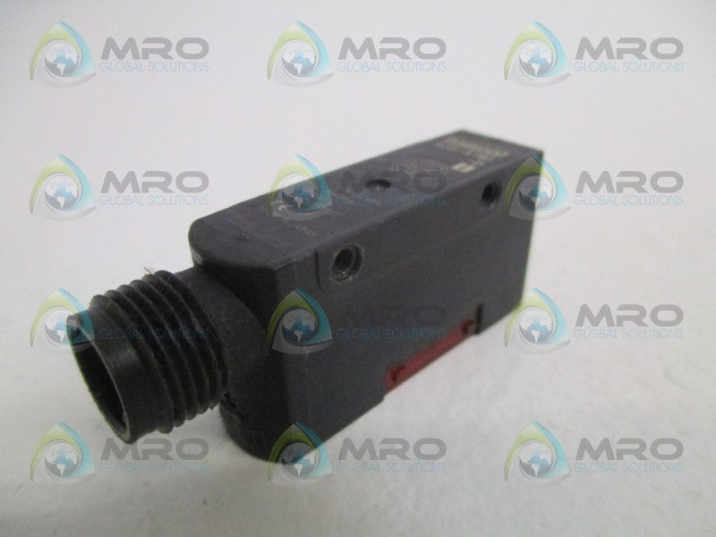 OMRON E3S-AT86-D PHOTOELECTRIC SENSOR RECEIVER(MISSING ACCESSORIES)*NEW NO BOX*