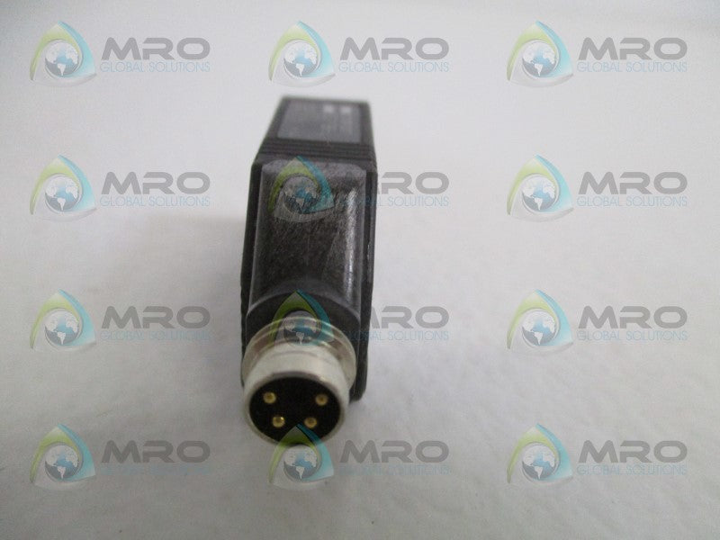 OMRON E3Z-T86-L PHOTOELECTRIC SENSOR HEAD(MISSING ACCESSORIES) * NEW NO BOX *