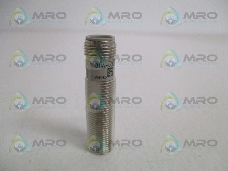 OMRON E2E-X3D1-M1G PROXIMITY SWITCH(MISSING ACCESSORIES) *NEW NO BOX*
