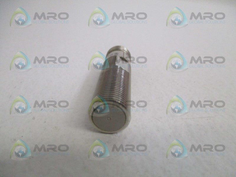 OMRON E2E-X3D1-M1G PROXIMITY SWITCH(MISSING ACCESSORIES) *NEW NO BOX*