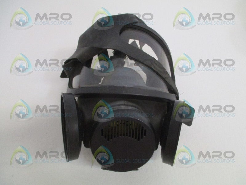 MSA 7-204-1 FULL MASK RESPIRATOR SIZE: M *NEW NO BOX*