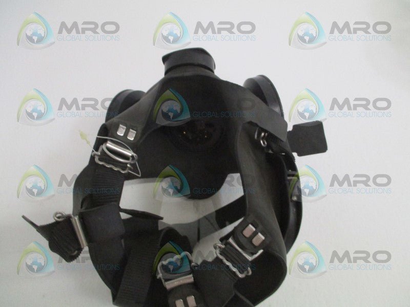 MSA 7-204-1 FULL MASK RESPIRATOR SIZE: M *NEW NO BOX*