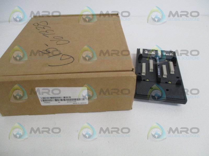 FOXBORO P0926HC BASE PLATE *NEW IN BOX*