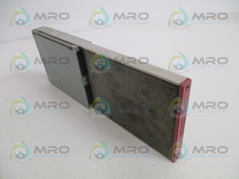 FOXBORO P0400YE FBM04 INPUT/OUTPUT MODULE (AS PICTURED) *USED*