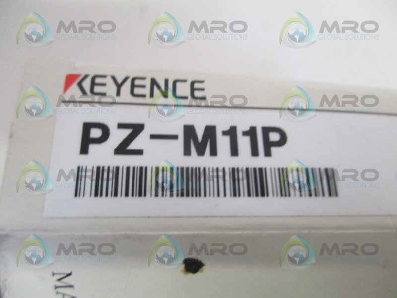 KEYENCE PZ-M11P PHOTOELECTRIC SENSOR *NEW IN BOX*