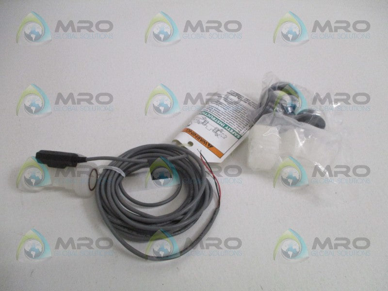 GEORGE FISCHER 3-2100-1L 159000001 FLOW SENSOR *NEW IN BOX*