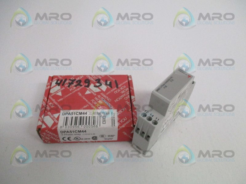 CARLO GAVAZZI DPA51CM44 3-PHASE MONITORING RELAY * NEW IN BOX *
