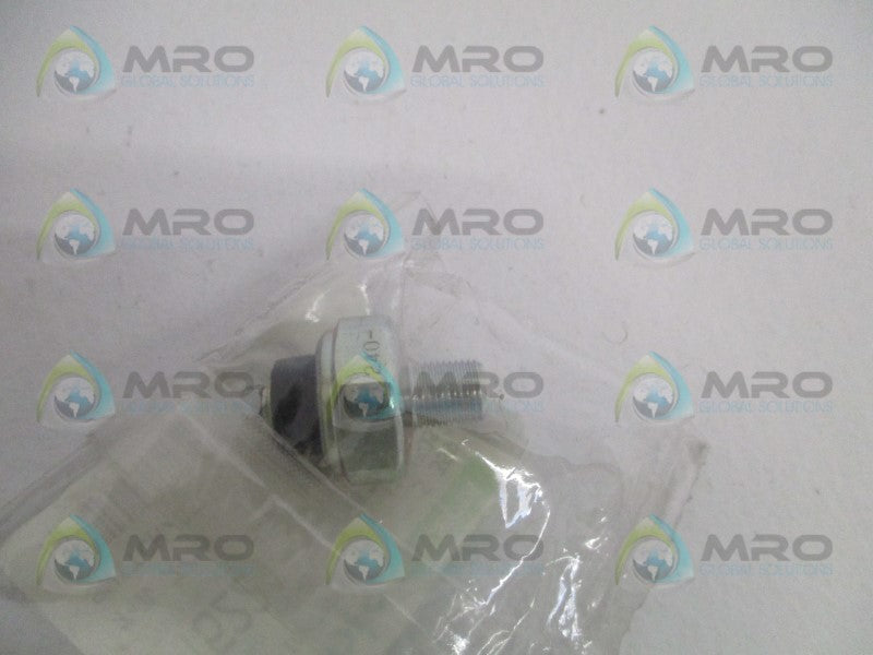 KUBOTA 15221-39013 OIL SWITCH * NEW IN FACTORY BAG *