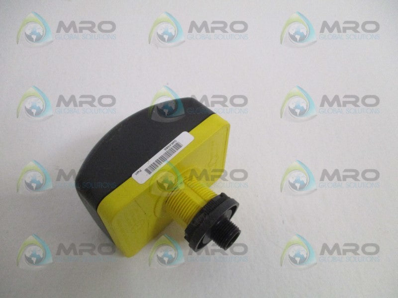 ALLEN BRADLEY 800Z-GN2 SER. B F/W REV. 1.2 TOUCH BUTTON  UNMP