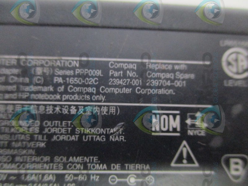 HP COMPACT 239427-001 AC POWER SUPPLY ADAPTER  UNMP