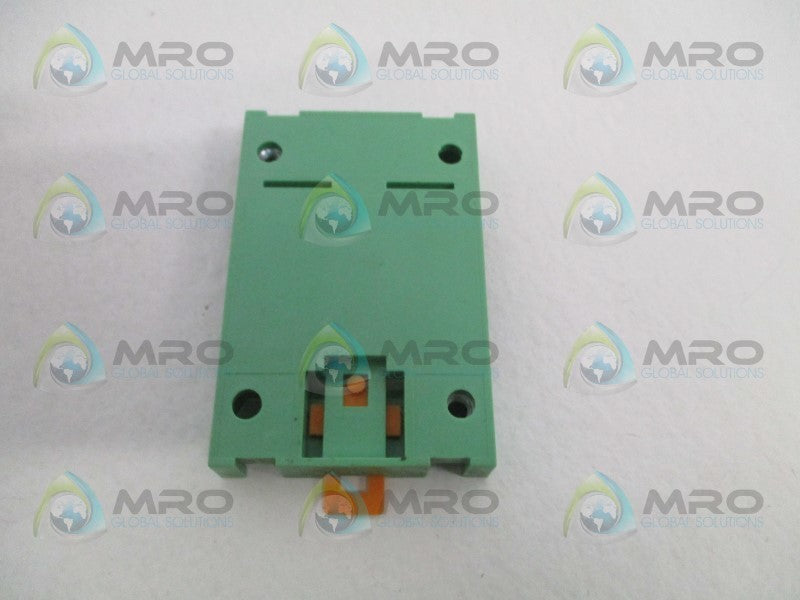 PHOENIX CONTACT EM-MP45 MOUNTING PLATE (AS PICTURED)  NSNP