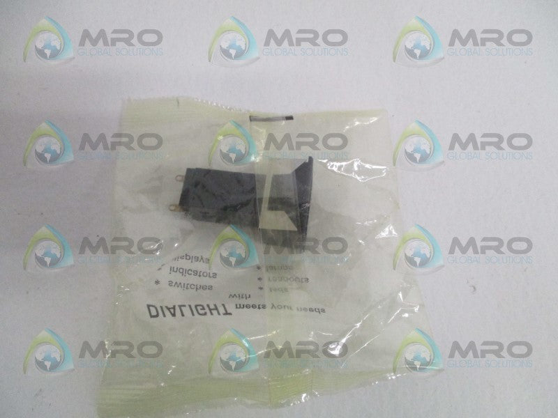 DIALIGHT 554-0001-511 INDICATOR * NEW IN FACTORY BAG *