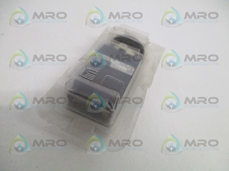 FUJI ELECTRIC DR22D0L-H3W WHITE ROUND PILOT LIGHT * NEW IN ORIGINAL PACKAGE *