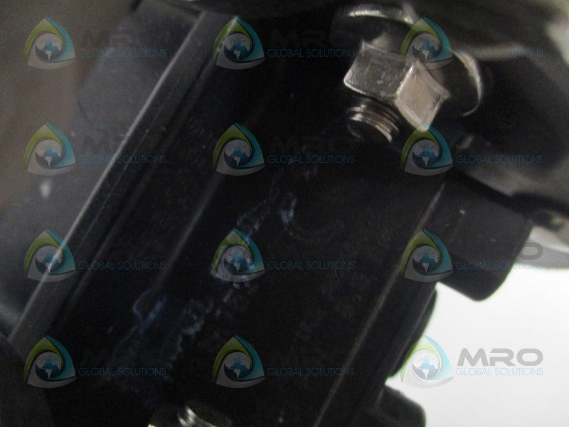 INGERSOLL RAND 666053-388 DIAPHRAGM PUMP *USED*