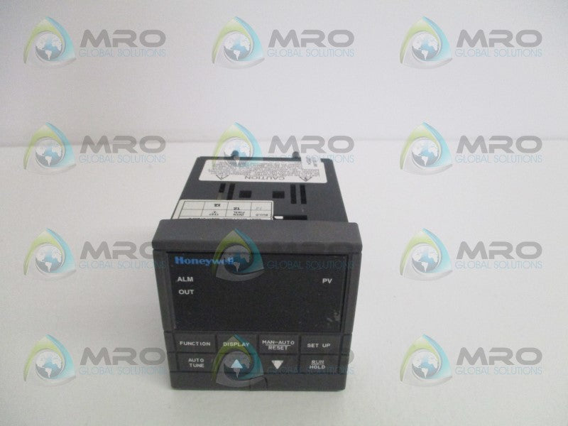 HONEYWELL UDC2000 MINI-PRO DC200H-2-000-1D0000-0 TEMP. CONTROLLER *NEW IN BOX*