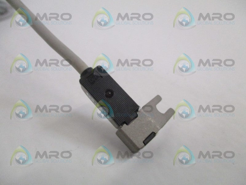 SMC D-R731 MAGNETIC AUTO REED SWITCH *NEW NO BOX*