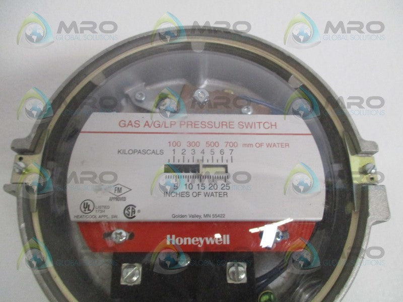 HONEYWELL C437D2003 GAS A/G/LP PRESSURE SWITCH *NEW NO BOX*