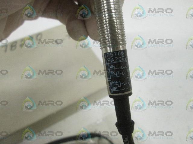 IFM EFECTOR IF5766 INDUCTIVE PROXIMITY SENSOR *NEW IN BOX*