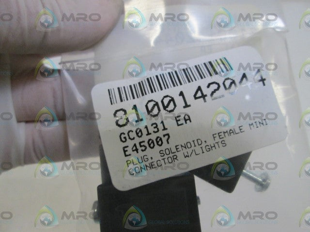 LOT OF 2 MAC CONNECTOR PLUG E45007 *NEW NO BOX*