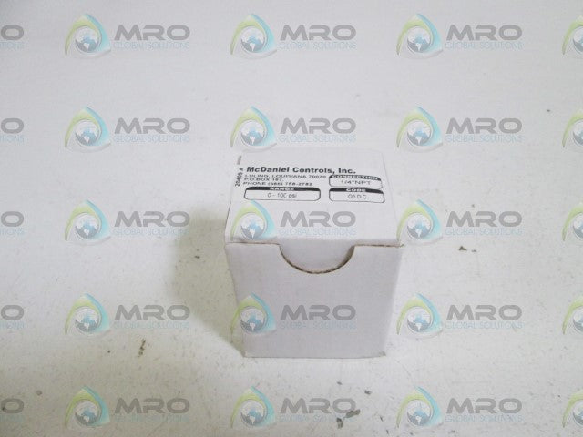 MC DANIEL CONTROLS, INC. GAUGE 1/4" NPT 0-100PSI Q3DC *NEW IN BOX*