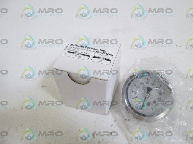 MC DANIEL CONTROLS, INC. GAUGE 1/4" NPT 0-100PSI Q3DC *NEW IN BOX*