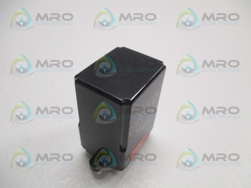SYRACUSE ELECTRONICS THR12300T TIME DELAY RELAY 1SEC.  NSNP