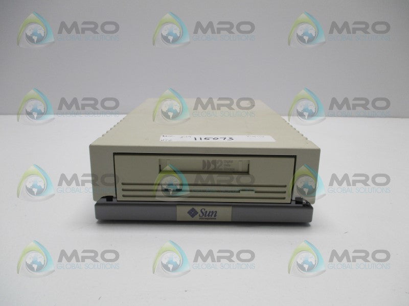SUN MICROSYSTEMS 599-2105-01 TAPE DRIVE (AS PICTURED)  UNMP