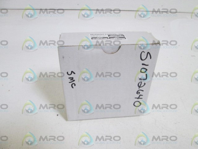 LOT OF 2 MC DANIEL CONTROLS, INC.  GAUGE 1/4" NPT 0-60PSI AC *NEW IN BOX*