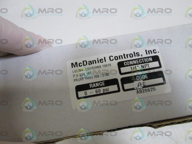 LOT OF 2 MC DANIEL CONTROLS, INC.  GAUGE 1/4" NPT 0-60PSI AC *NEW IN BOX*