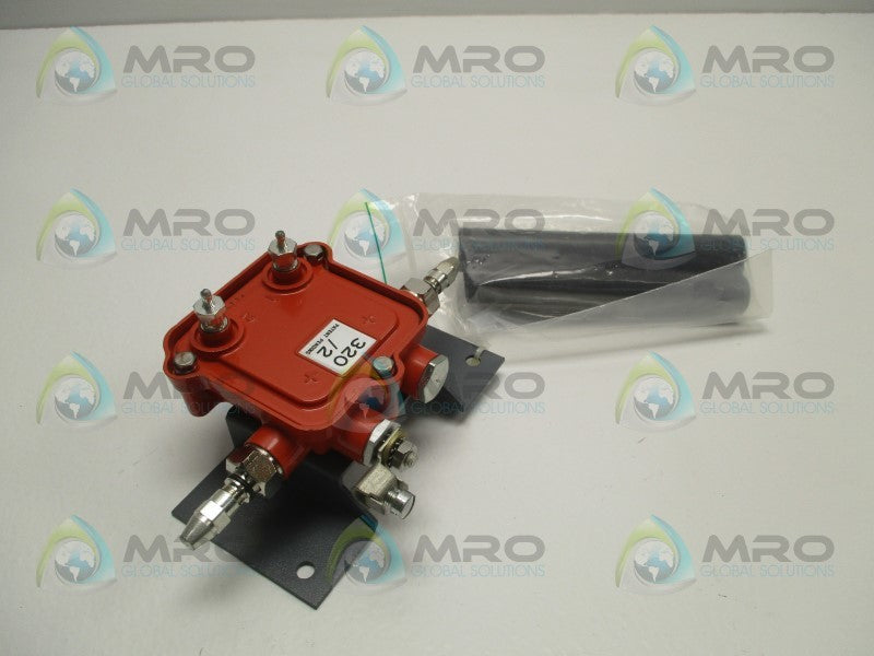 FOXBORO P0900JE CARRIEBAN LAN PASSIVE TAP  NSNP