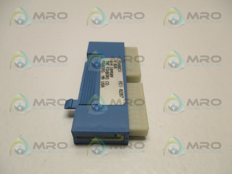 FOXBORO P0400CV CONNECTOR MODULE (AS PICTURED)  UNMP