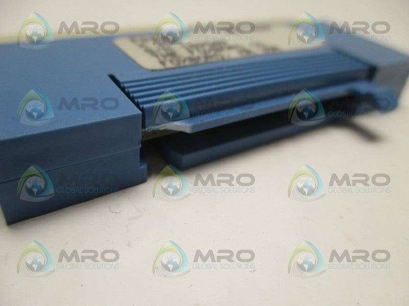 FOXBORO P0400CV CONNECTOR MODULE (AS PICTURED)  UNMP