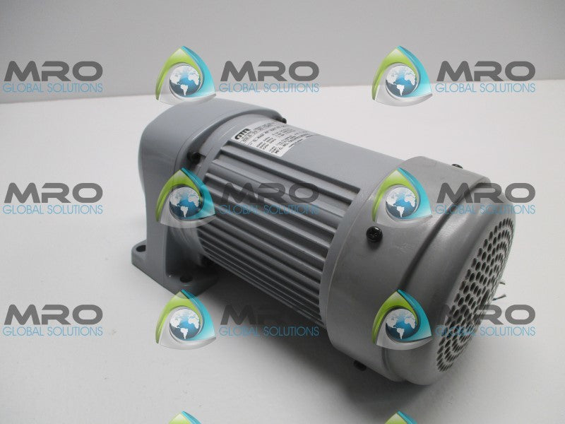 GTR G3LB-22-20-T040 3-PHASE INDUCTION MOTOR 200/220V RATIO: 20:1  NSNP