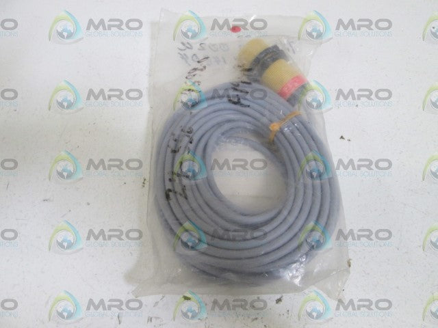 TURCK SENSOR PLASTIC BARREL WITH CABLE Bi10-S30-AZ3X10M *NEW IN BAG*
